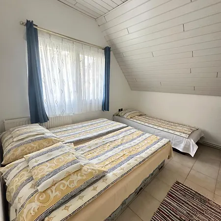 Rita Balatonszeplak Апартаменты *